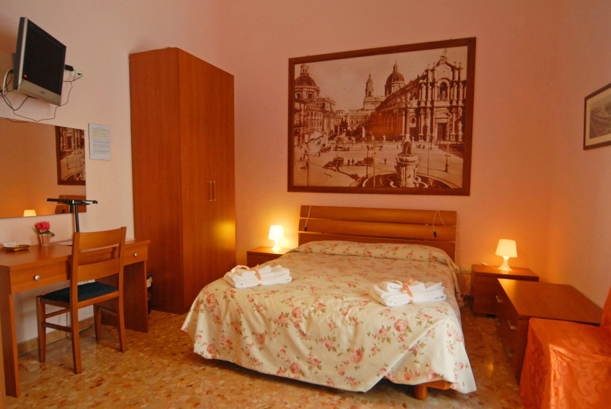 Picone Bed&Breakfast Catania-Fontanarossai nemzetközi repülőtér Kültér fotó