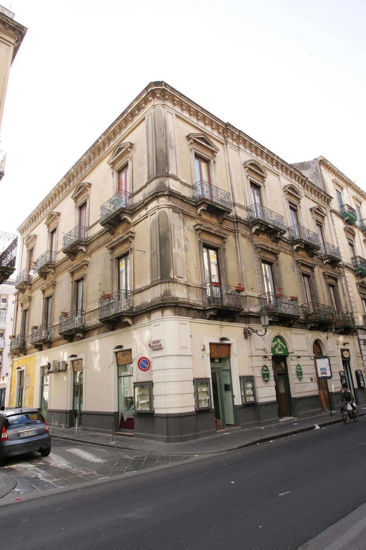 Picone Bed&Breakfast Catania-Fontanarossai nemzetközi repülőtér Kültér fotó
