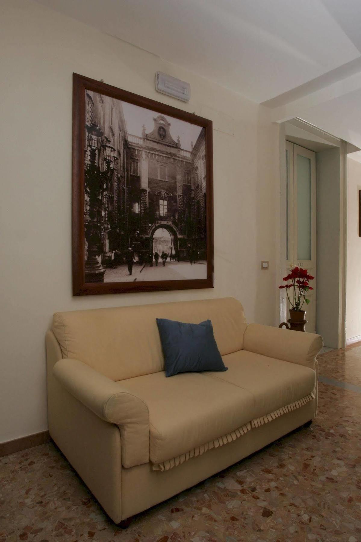 Picone Bed&Breakfast Catania-Fontanarossai nemzetközi repülőtér Kültér fotó