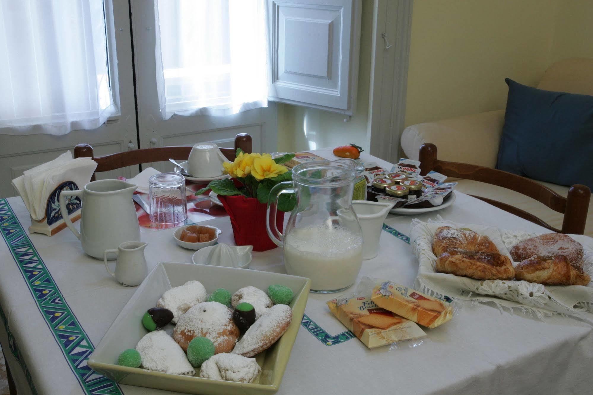 Picone Bed&Breakfast Catania-Fontanarossai nemzetközi repülőtér Kültér fotó